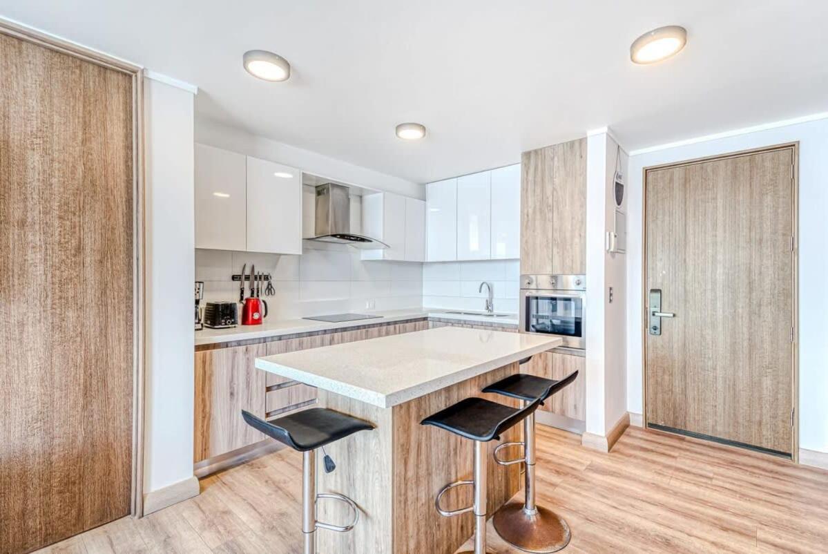 Infinite Coast 2BR with pool & free parking