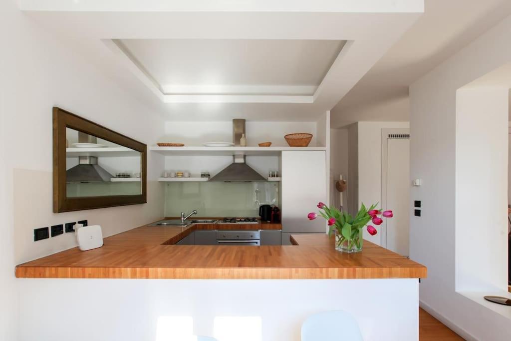 HACCA Collection - Brera & Fashion District - Bright 2BR Apt