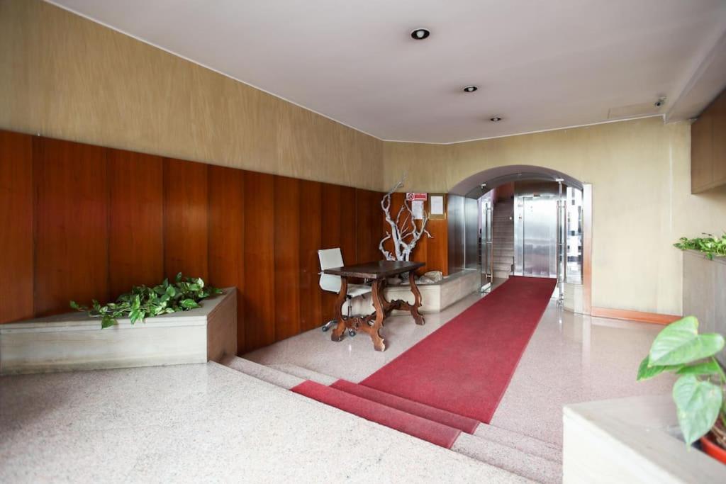 HACCA Collection - Brera & Fashion District - Bright 2BR Apt