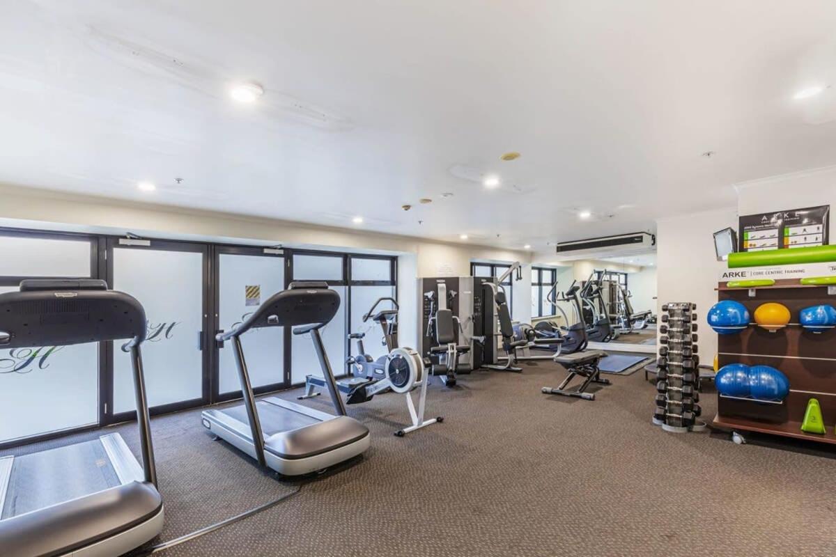Lovely studio room in prime location! view 5