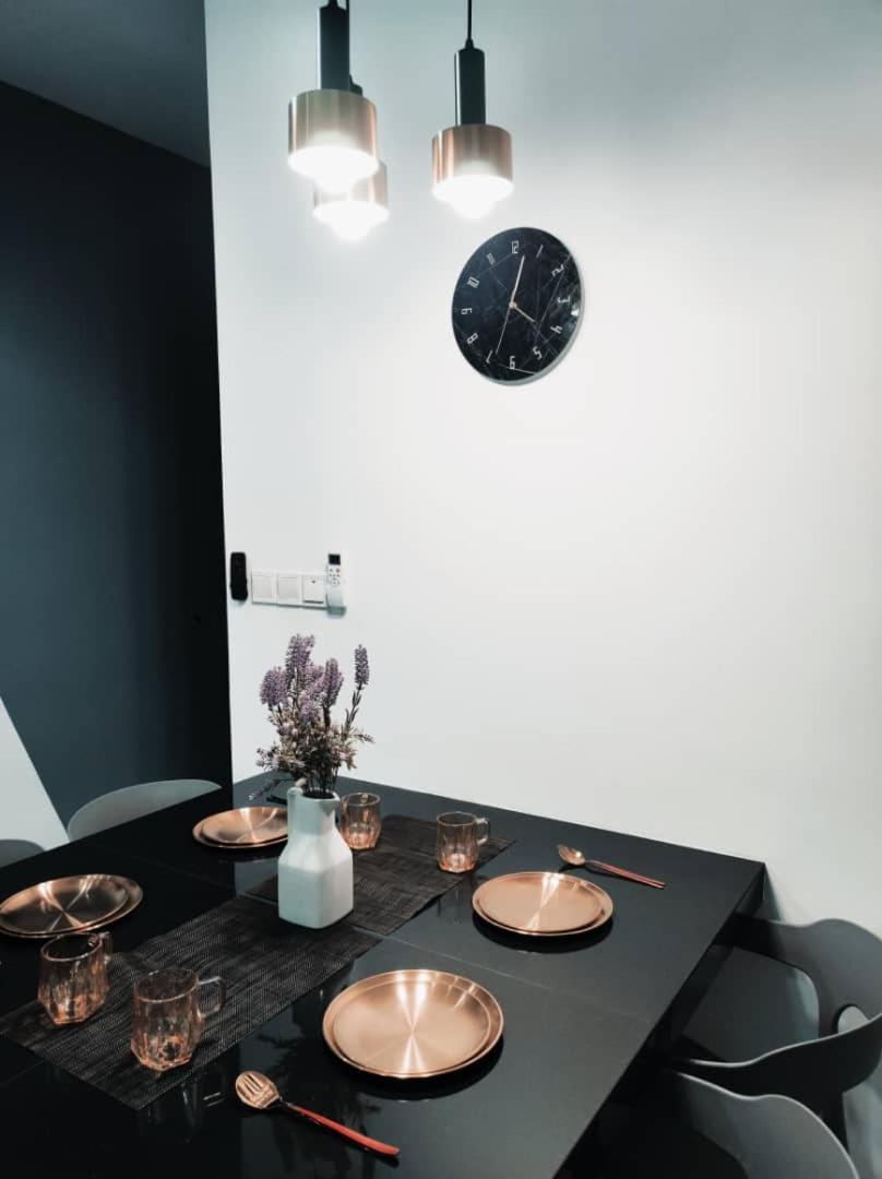 Neu suites advance HomeStay klcc