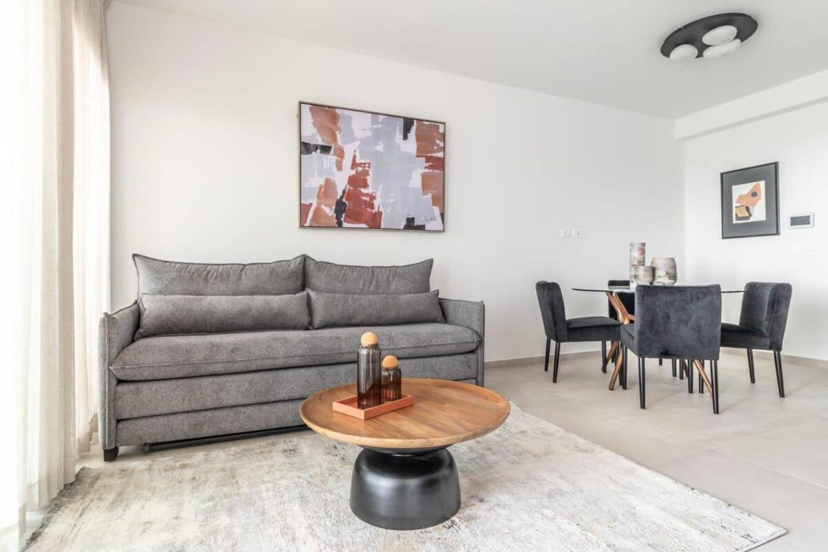 Magical 2BR Parking with amazing view in city gate view 4