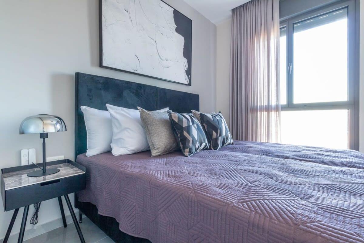 Luxury 1BDR With Amazing View To The Old City