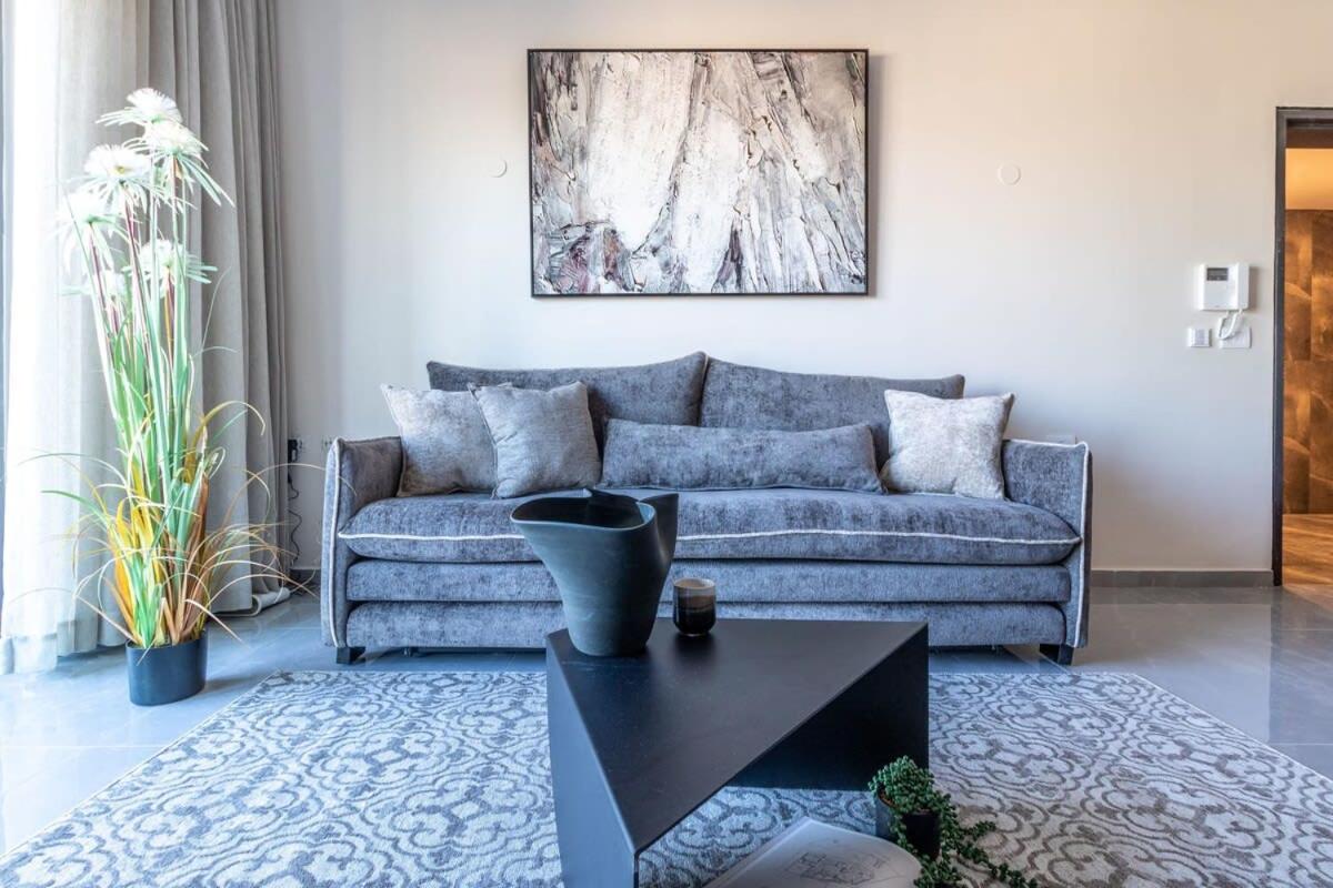 Luxury 1BDR With Amazing View To The Old City