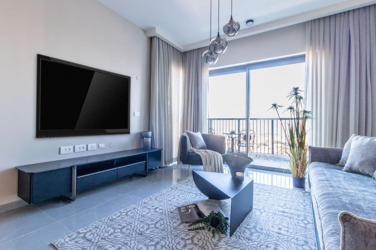 Luxury 1BDR With Amazing View To The Old City