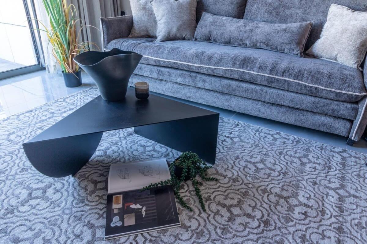 Luxury 1BDR With Amazing View To The Old City