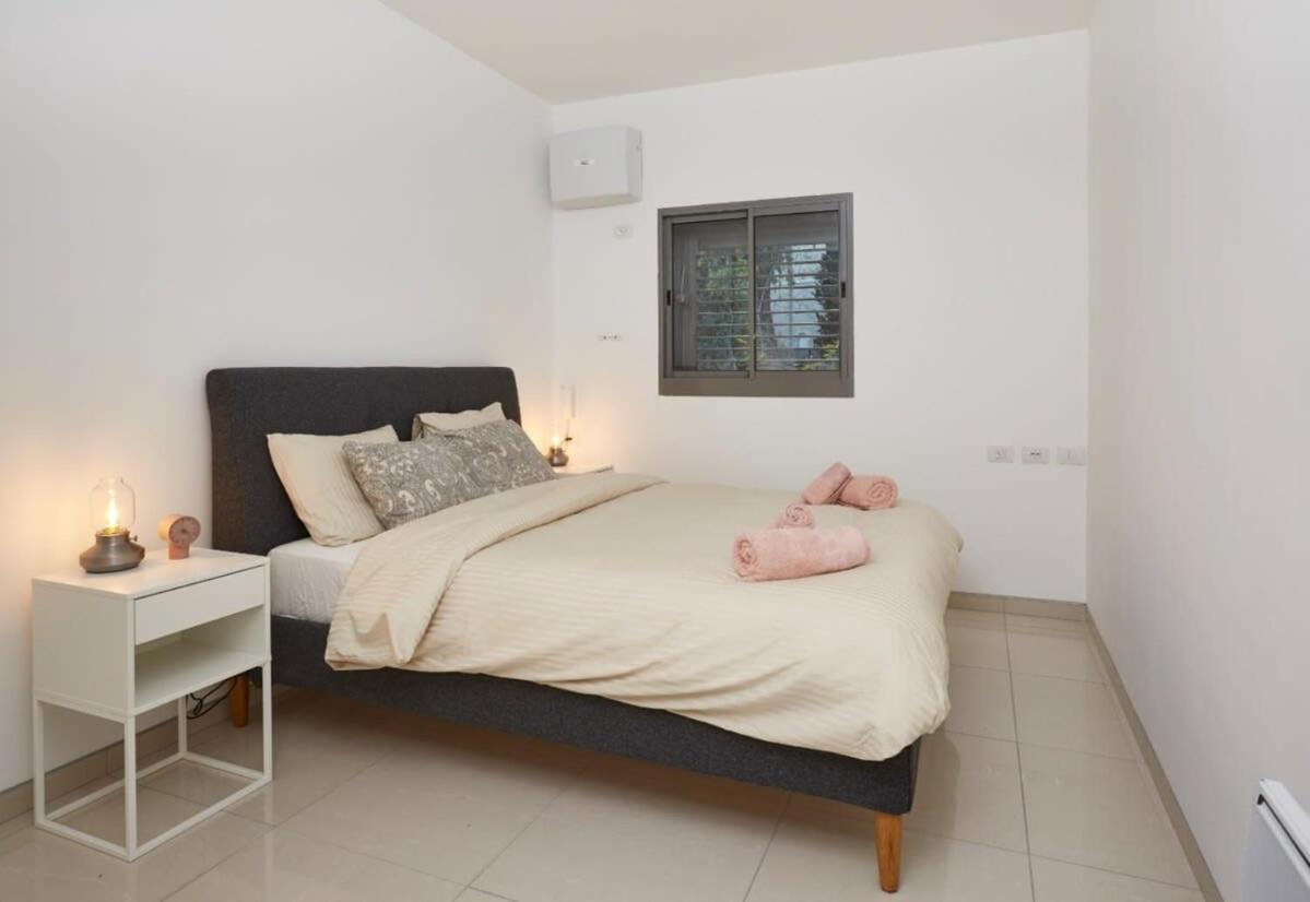 Gorgeous 1 Bedroom - Shirat Haneviim view 4