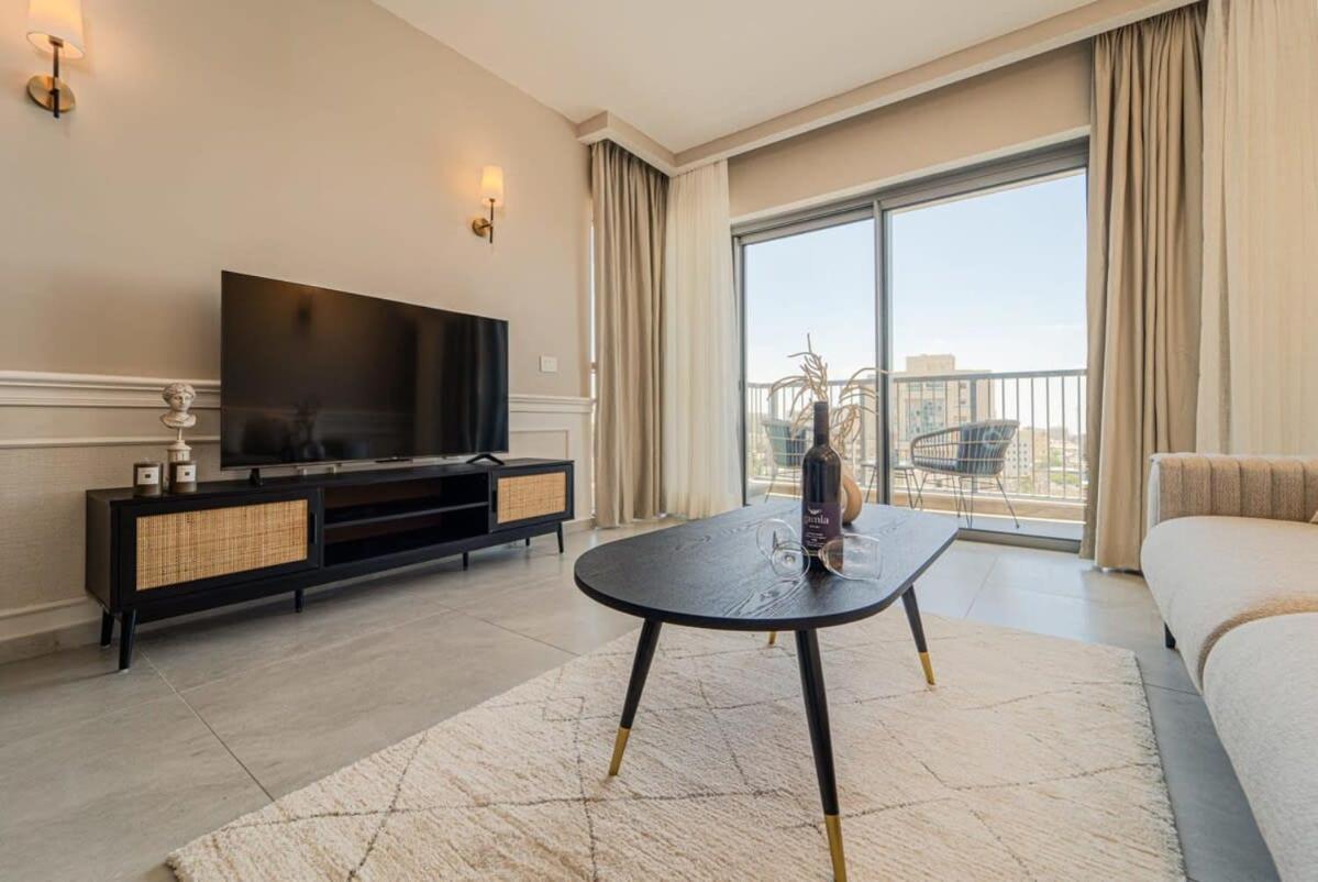 Charming 1Bdr Gem with Astonishing Views Overlooking the Historic Town view 2