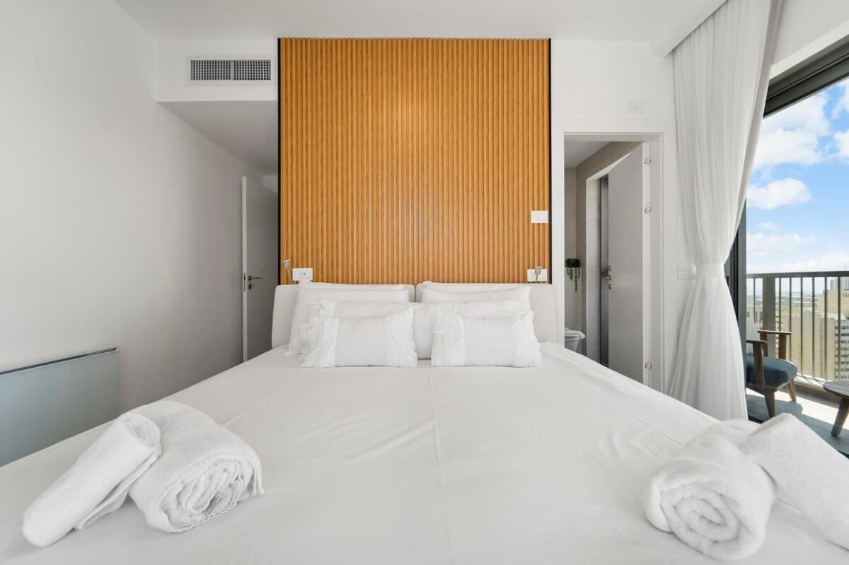 Savyon View 3BDR - ApartHotels In City Center view 3
