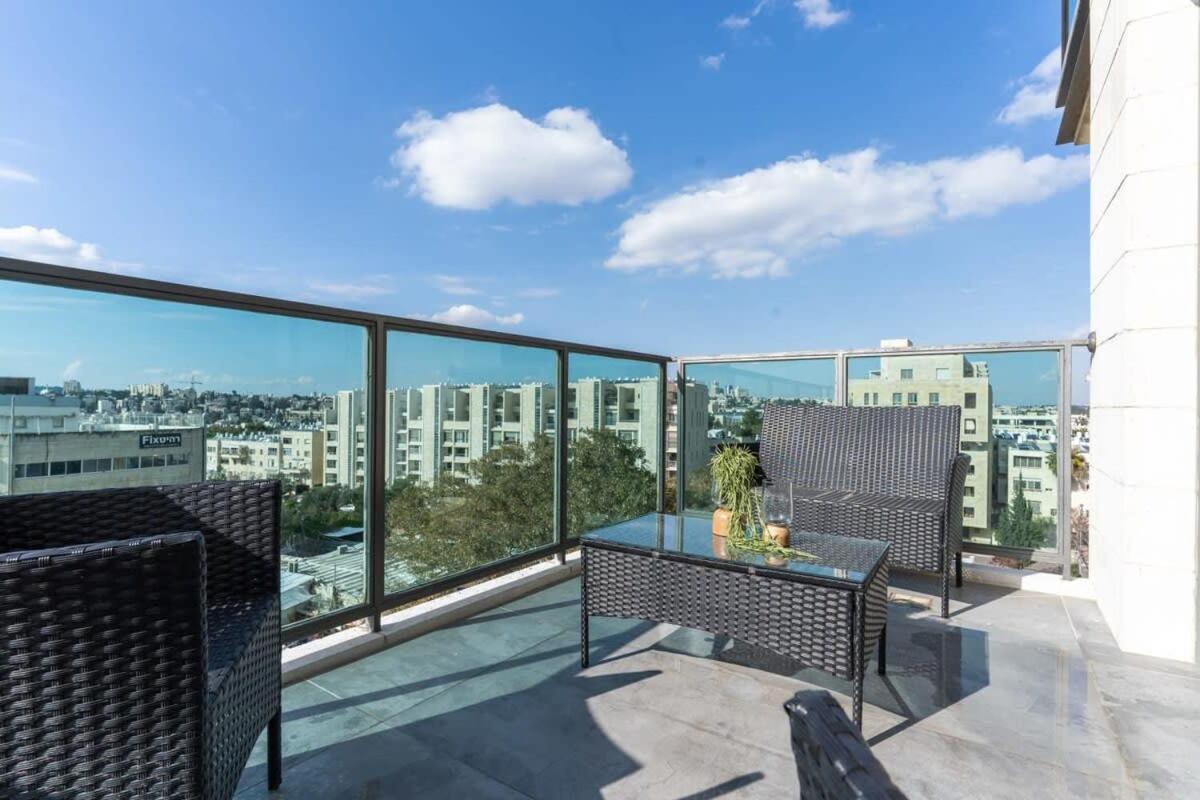 Luxury 3 Bedrooms apartment in Baka view 2