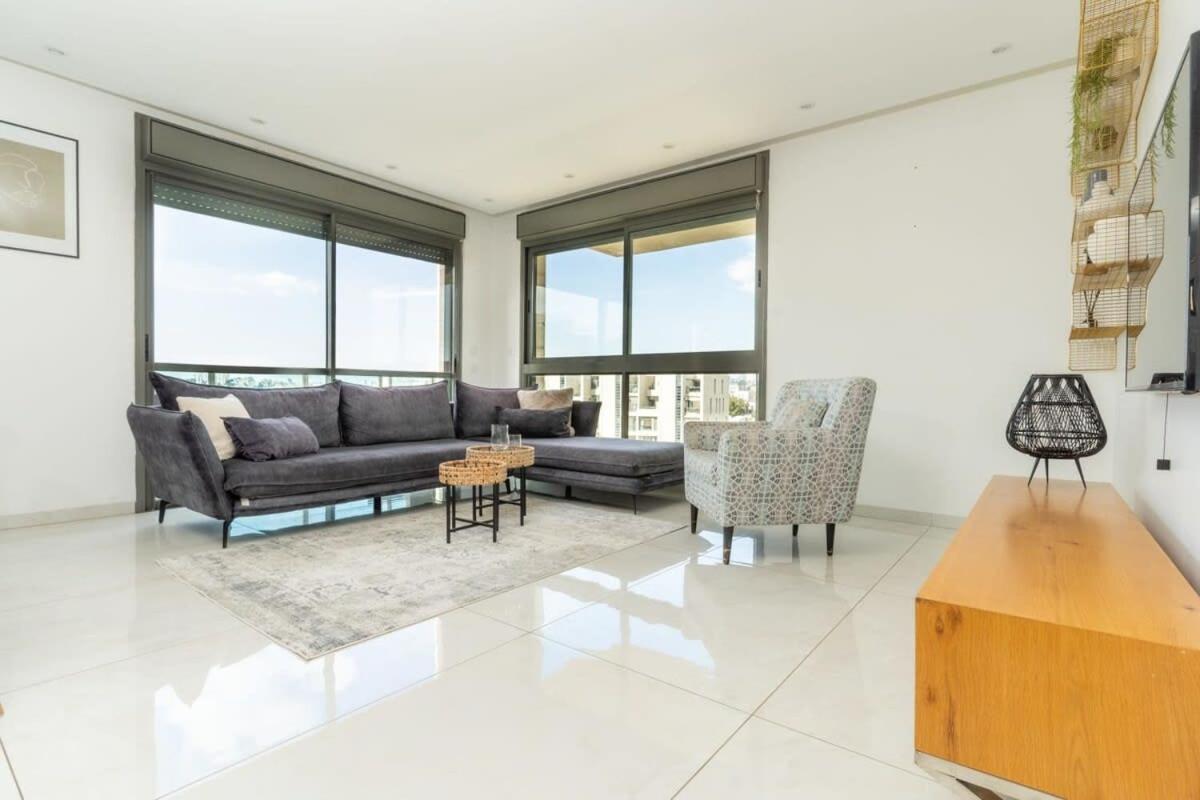 Luxury 3 Bedrooms apartment in Baka view 3