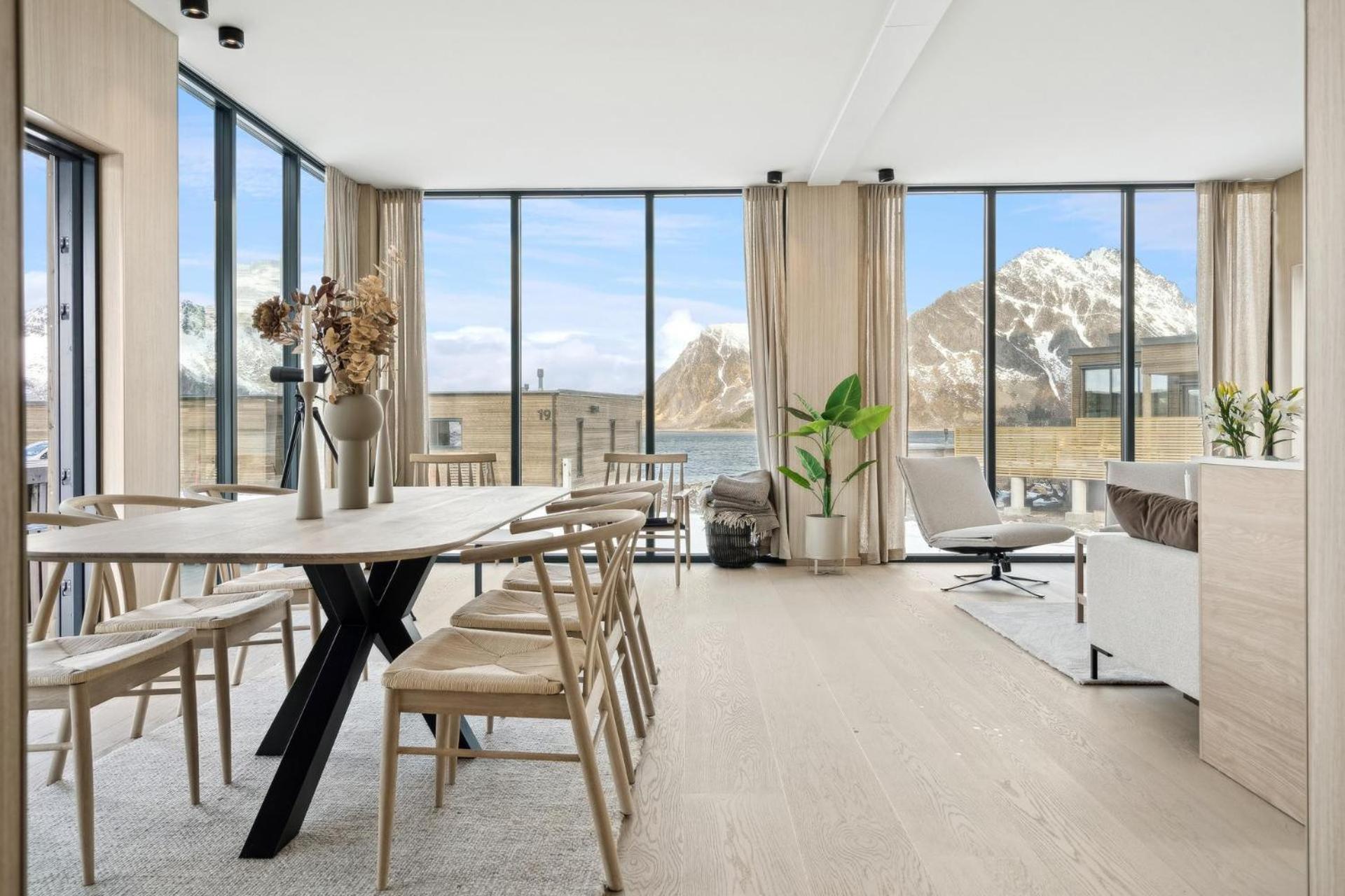 Hotel High End Cabin With Jacuzzi