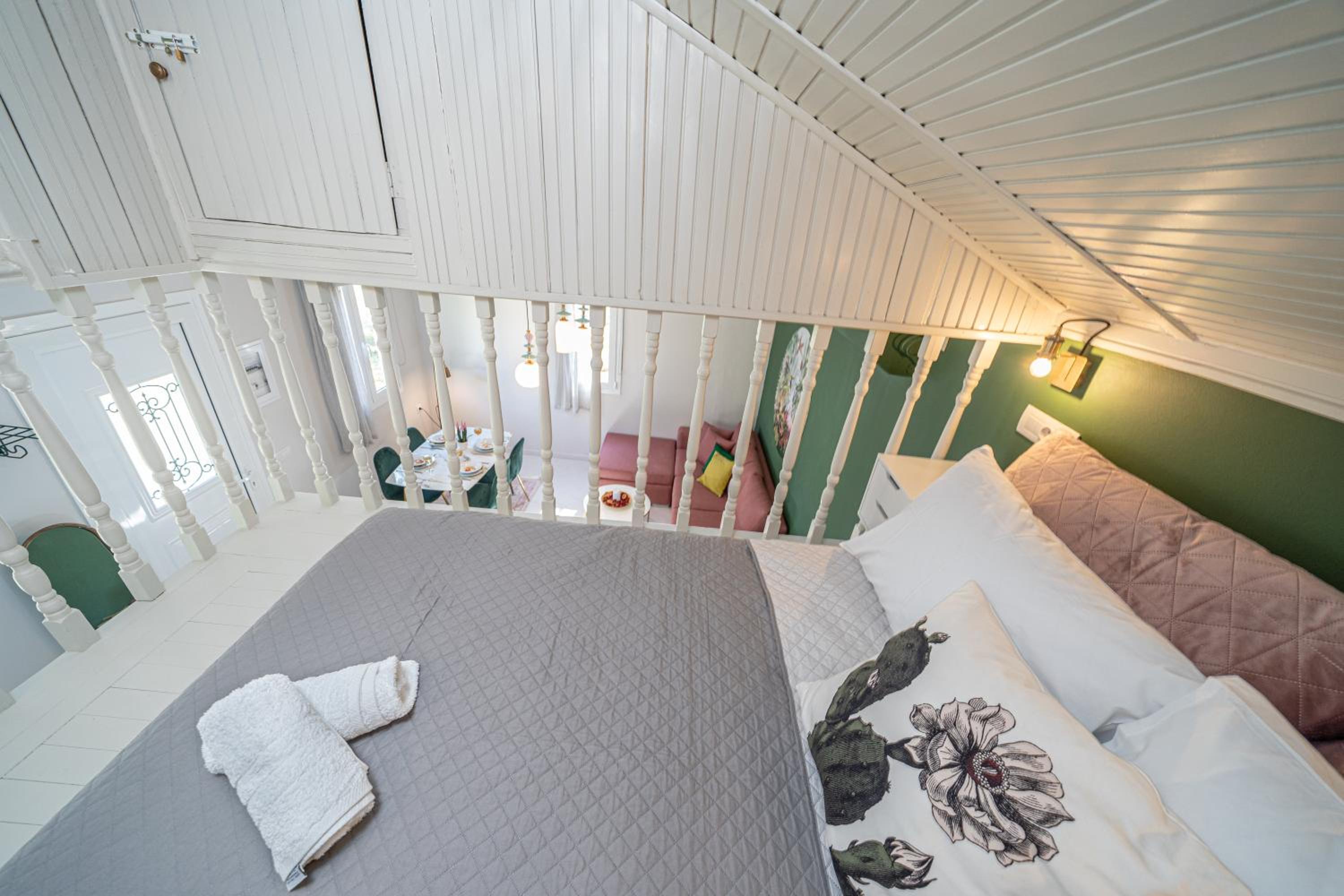 Aliki's Home view 3