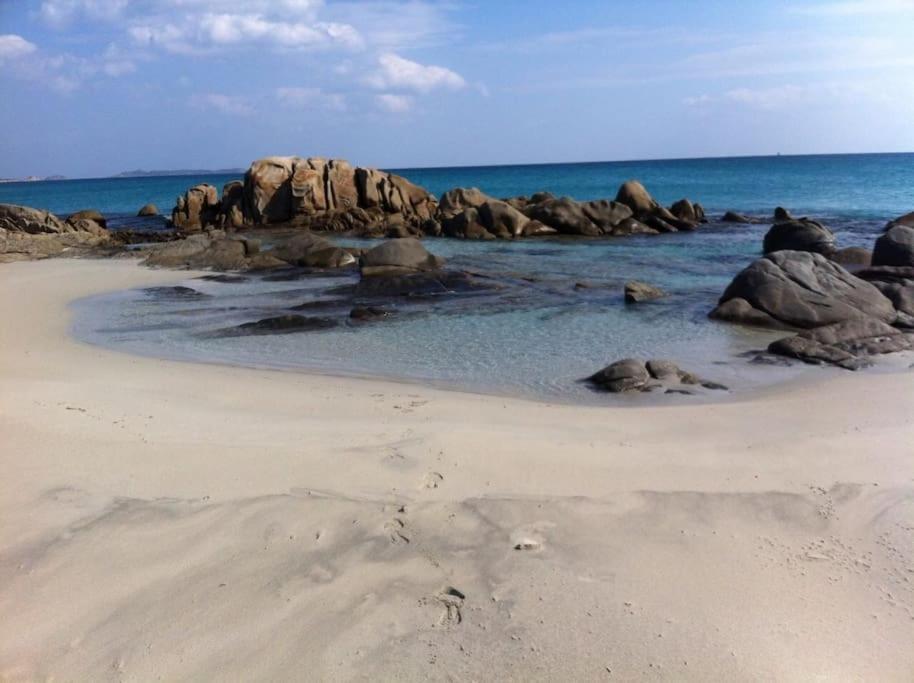 Villetta vista mare sulla spiaggia di Porto Giunco view 3
