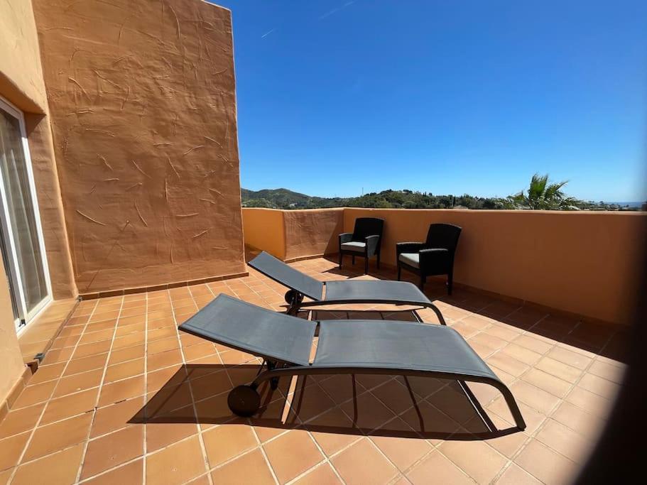 Ruim Penthouse Elviria Marbella met groot terras