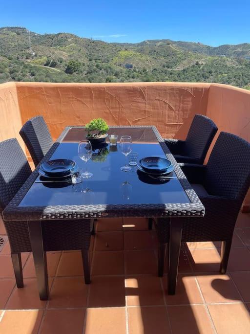 Ruim Penthouse Elviria Marbella met groot terras