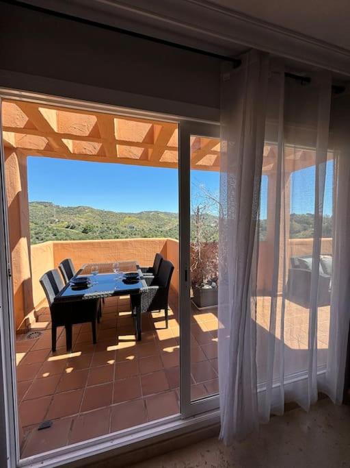 Ruim Penthouse Elviria Marbella met groot terras