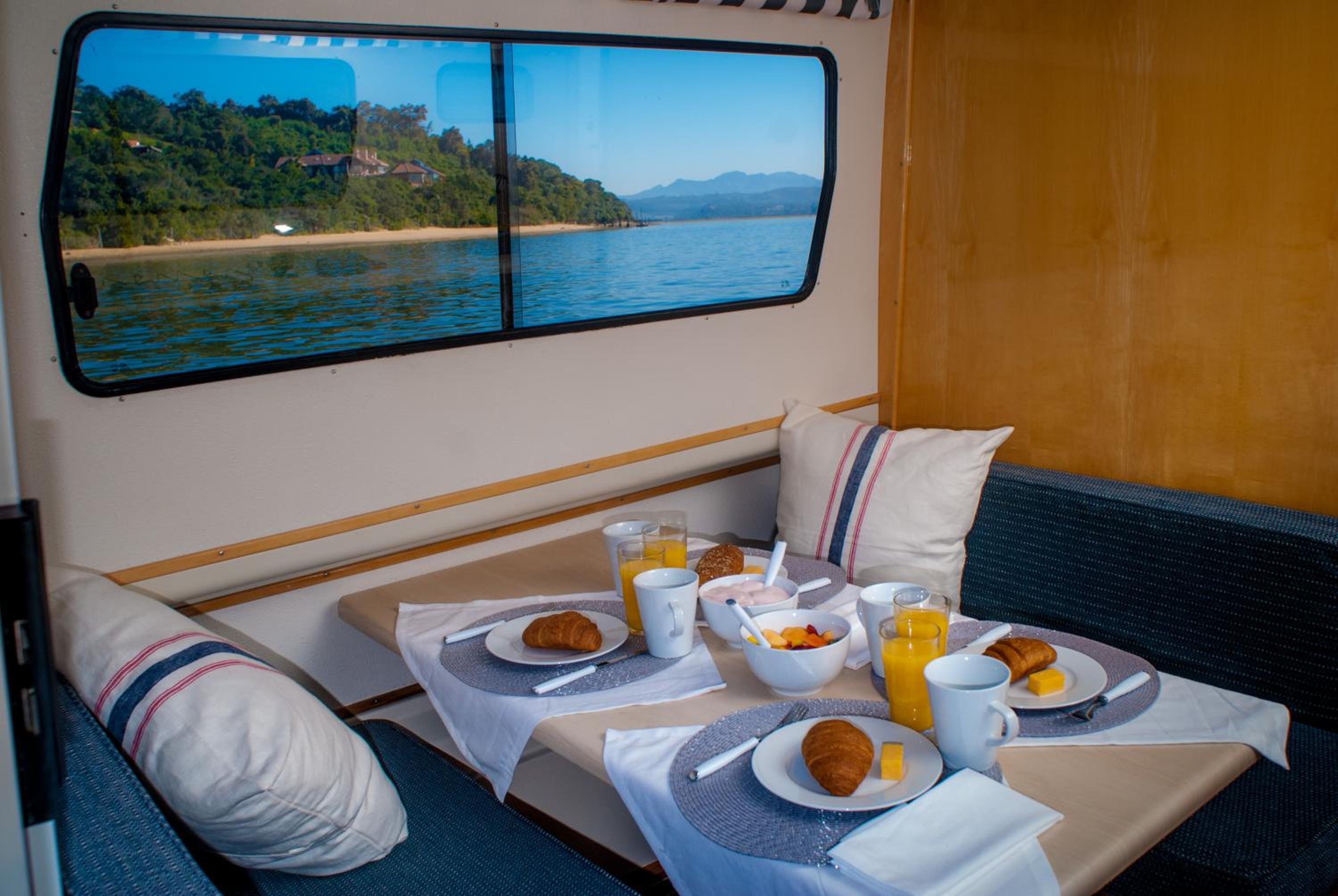 Knysna Houseboats