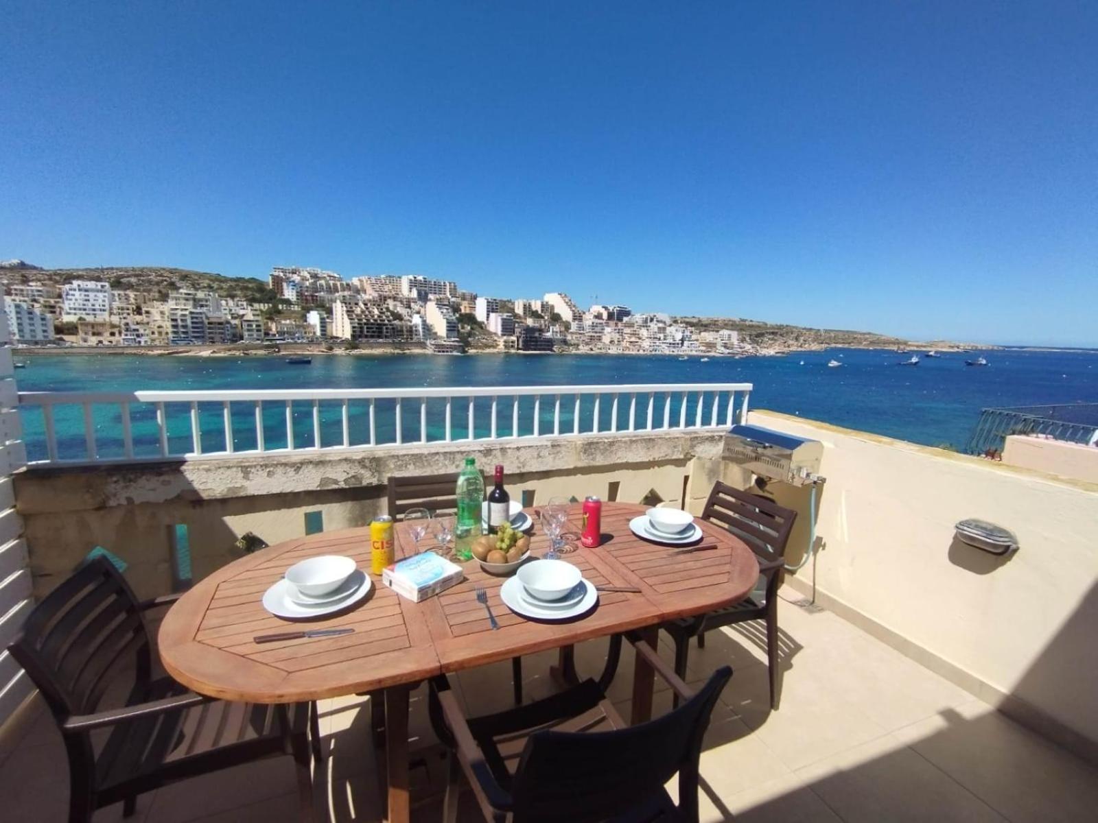 Hotel Blue Harbour Seafront Penthouse with large terrace with panoramic sea views - by Getawaysmalta - Image 1