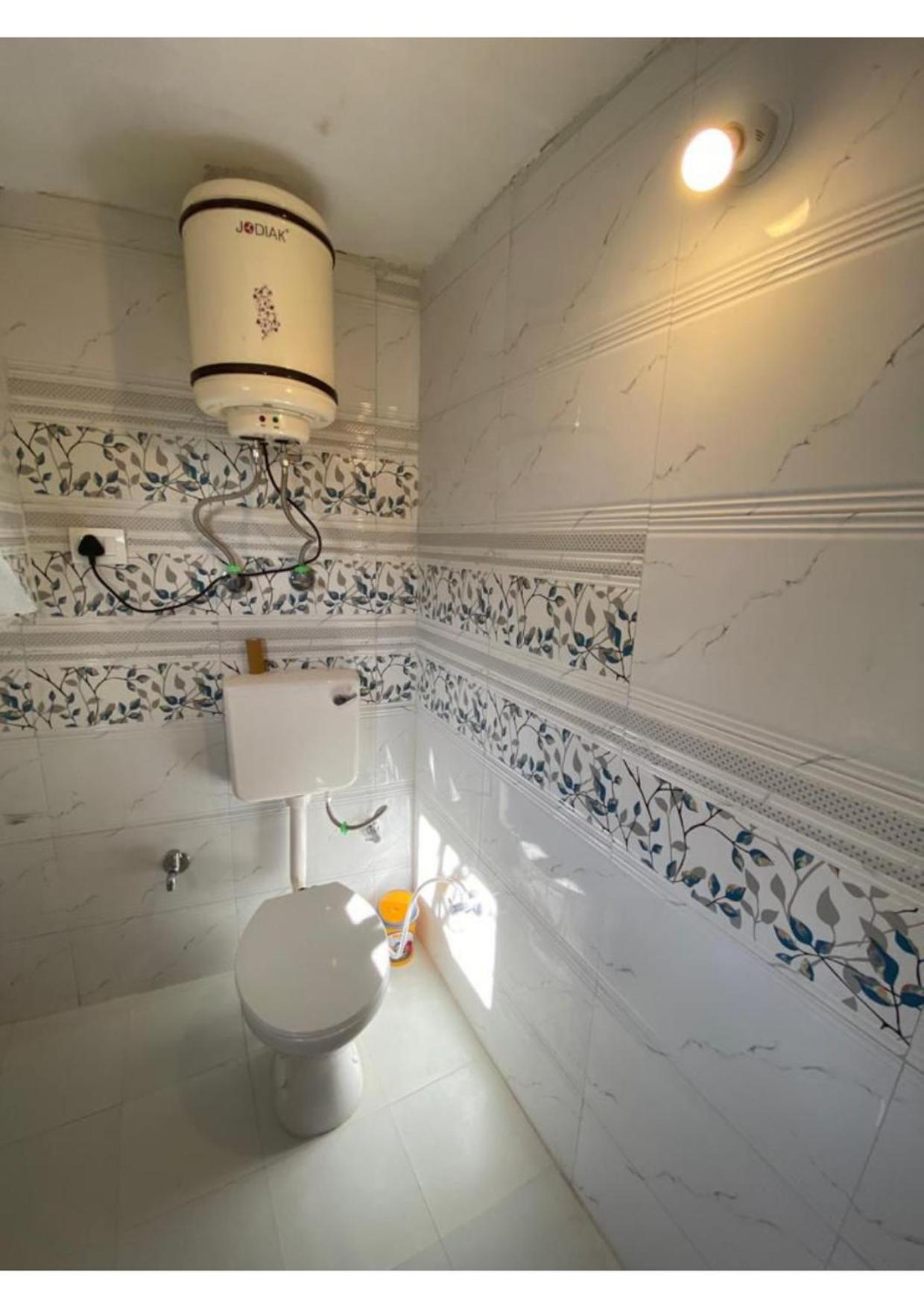 Zingo 1BHK Mudhouse