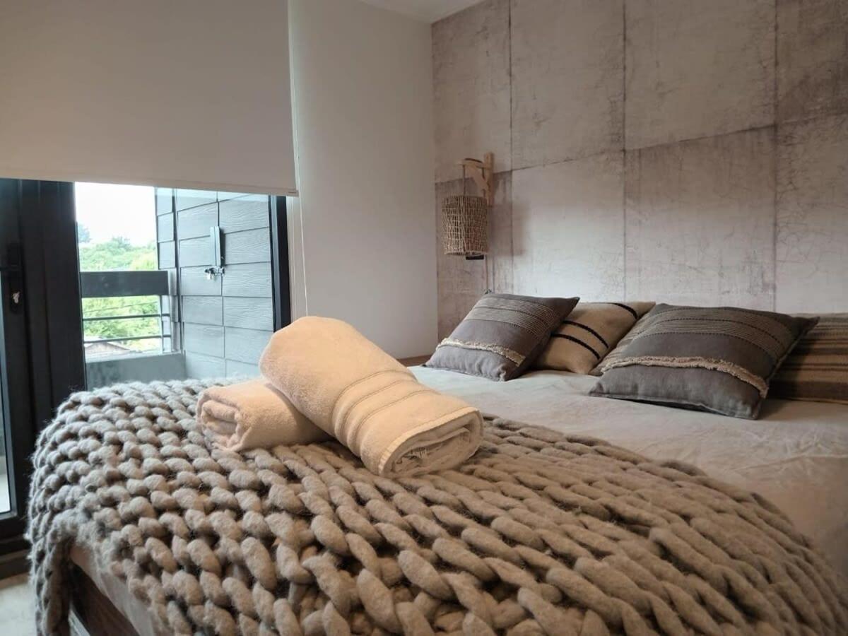 HOM I 1D1B, Wifi, Terraza, Calefacción eléctrica, Full equipado, Excelente ubicación y seguridad