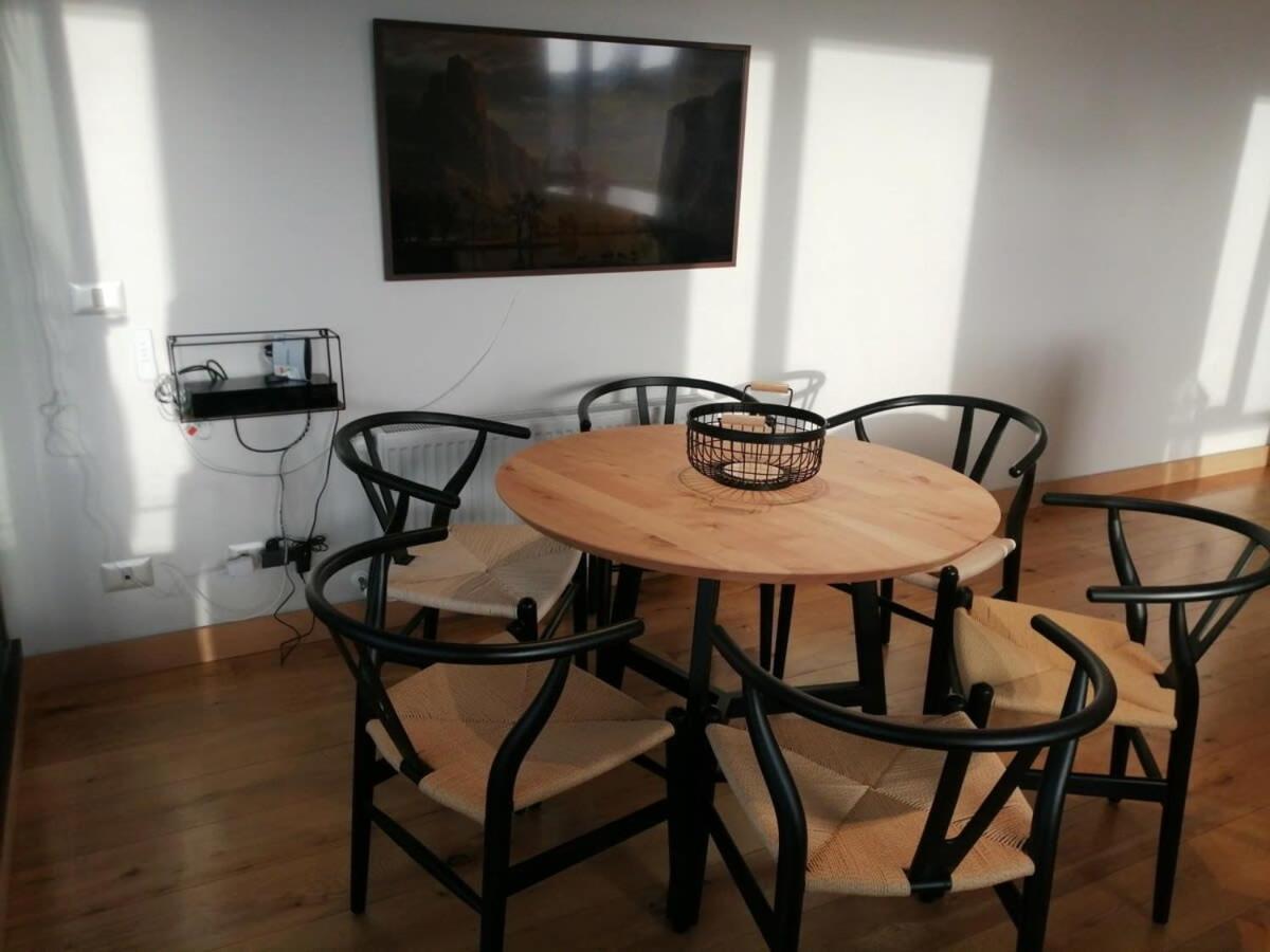 HOM I 3D2B Vista al Lago, Piscina temperada, Estacionamiento, Calefacción Central, WiFi