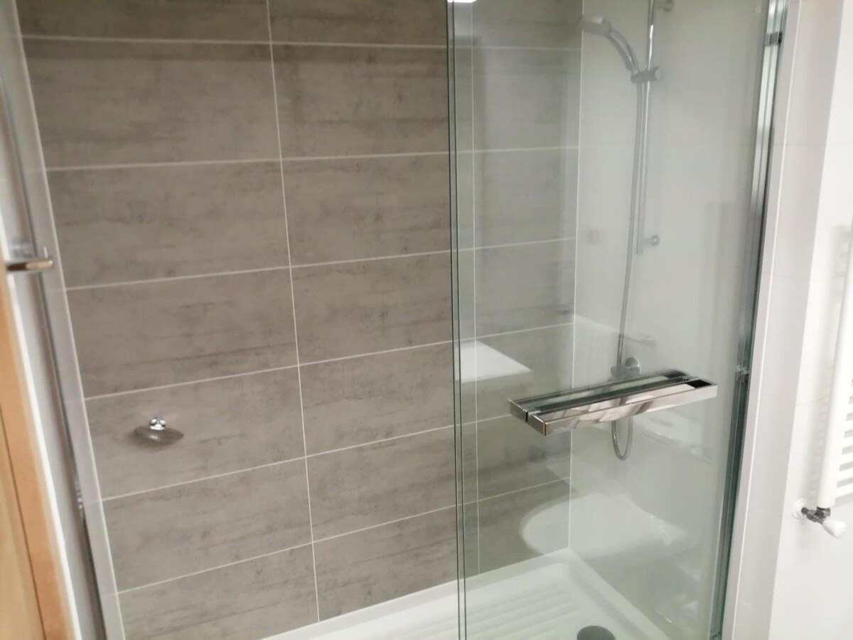 HOM I 3D2B Vista al Lago, Piscina temperada, Estacionamiento, Calefacción Central, WiFi