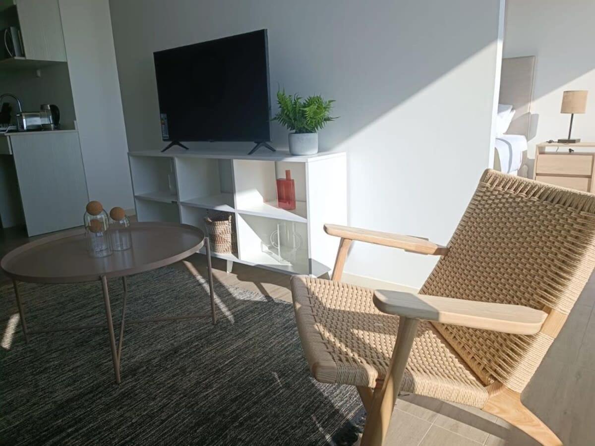 HOM I Ideal para viajes de trabajo I Frente al Mall I Terraza Vista al Mar I Wifi I PNM 1223