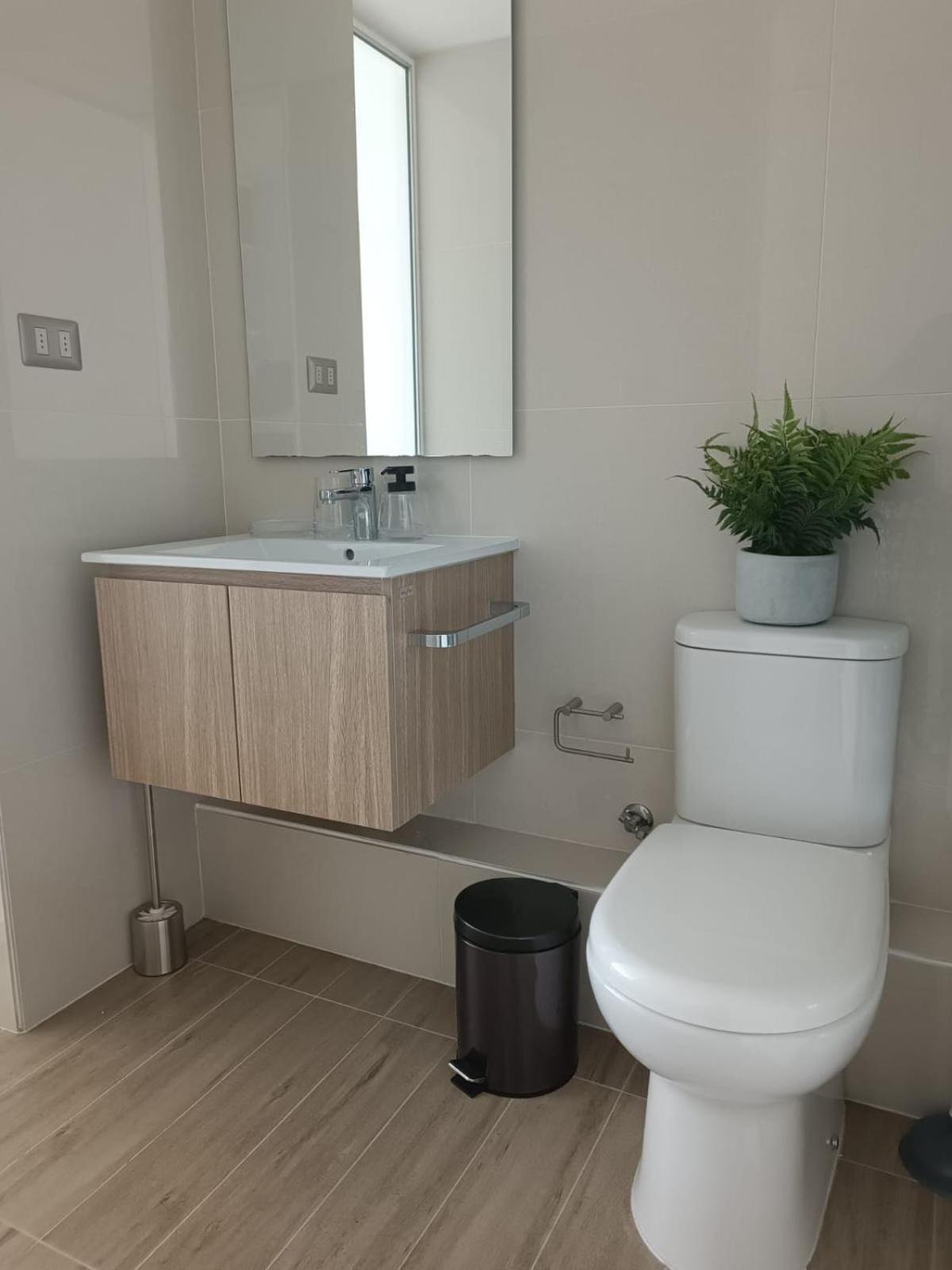 HOM I Ideal para viajes de trabajo I Frente al Mall I Terraza Vista al Mar I Wifi I PNM 1223