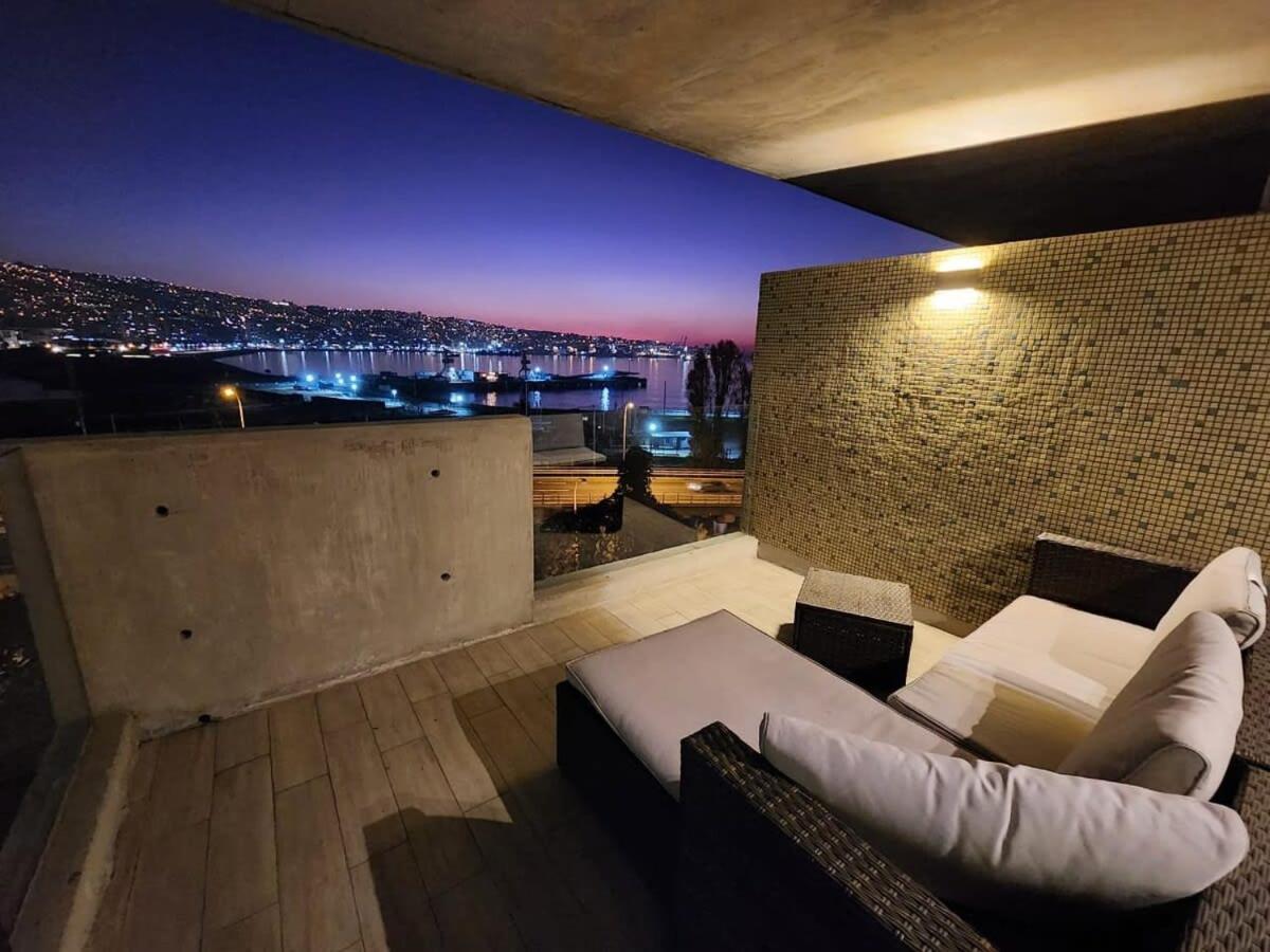HOM I Amplio Studio a estrenar en Condominio con Terraza 173