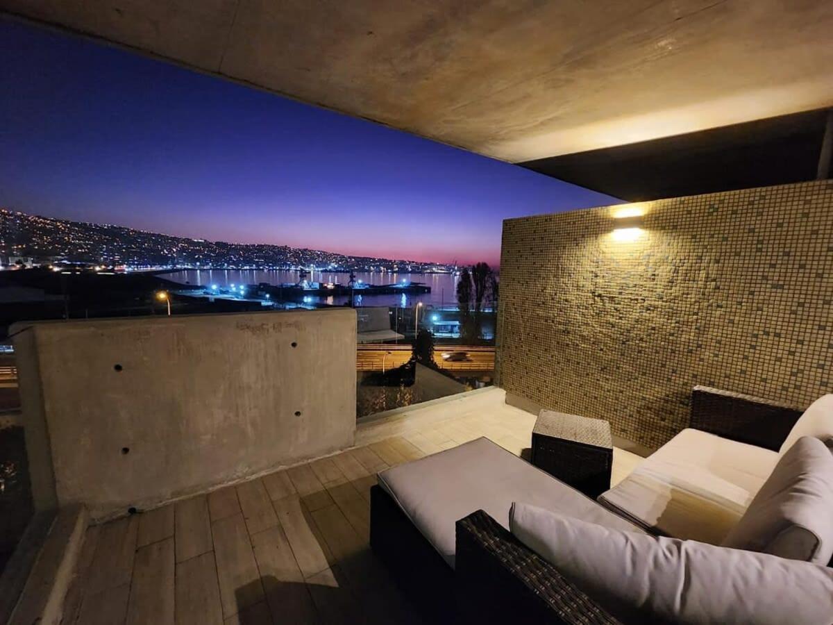 HOM I Amplio Studio a estrenar en Condominio con Terraza 173