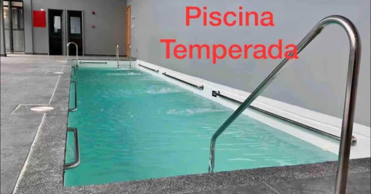 HOM I Parking y Piscina temperada para 4 Pax