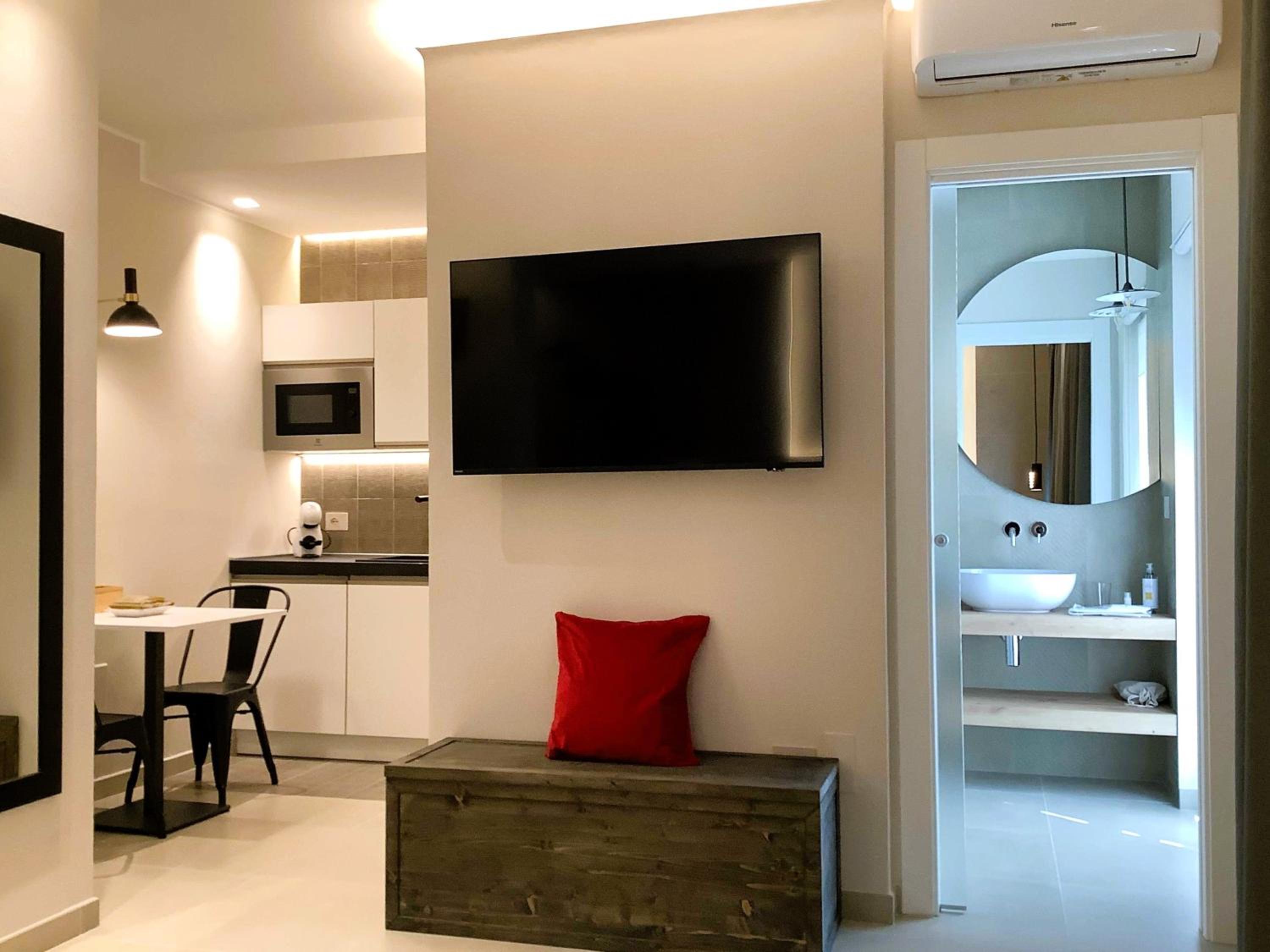 Su Coru 2 - Deluxe Studio in the Heart of Cagliari view 4