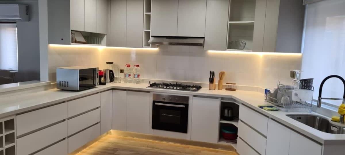 HOM I Casa en Condominio Alto Lomas a 3min de Marbella con Piscina y Jacuzzi