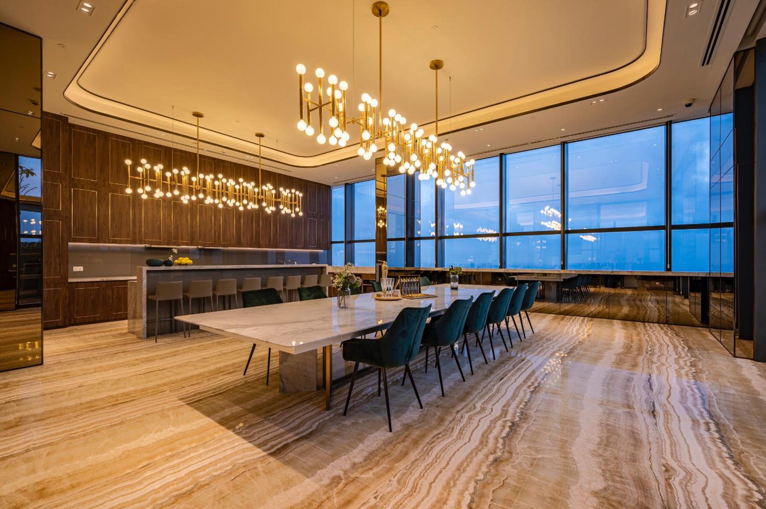 De Lux MarQ, 2 bedrooms at Central Dist 1, Pool,Gym