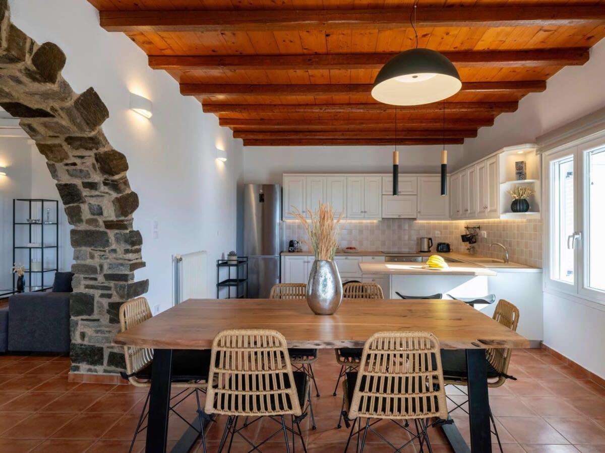 Myrsini Traditional Hillside Cottage