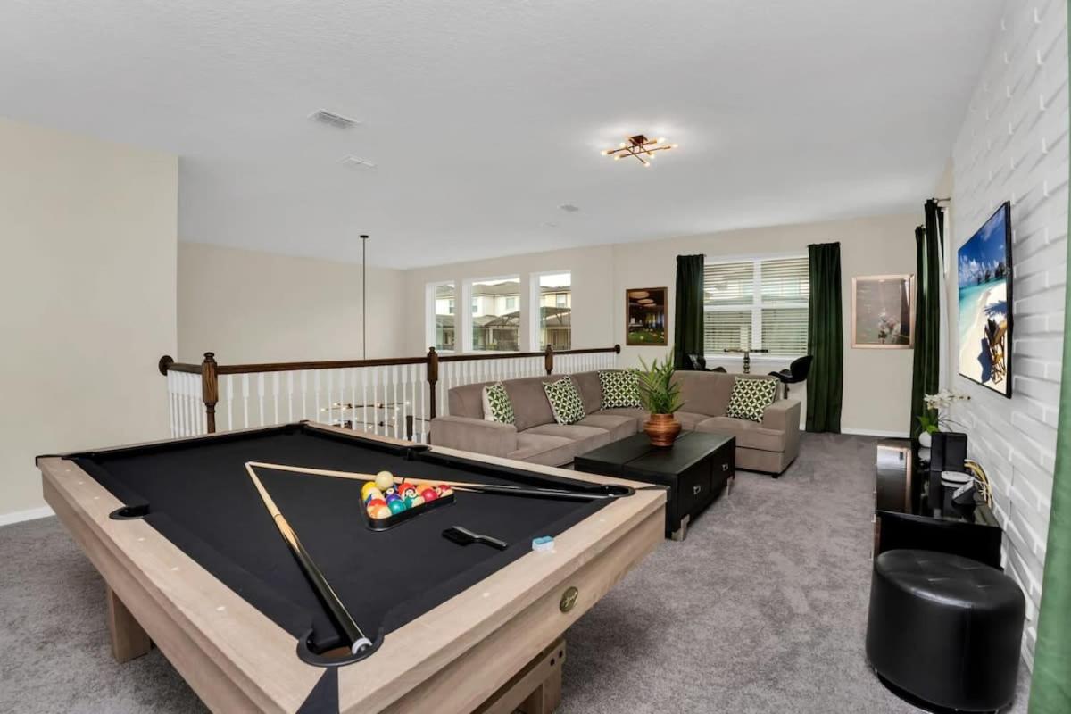 Luxurious Villa with Modern Decor and Huge Pool in Upscale Resort! #6S820 view 2