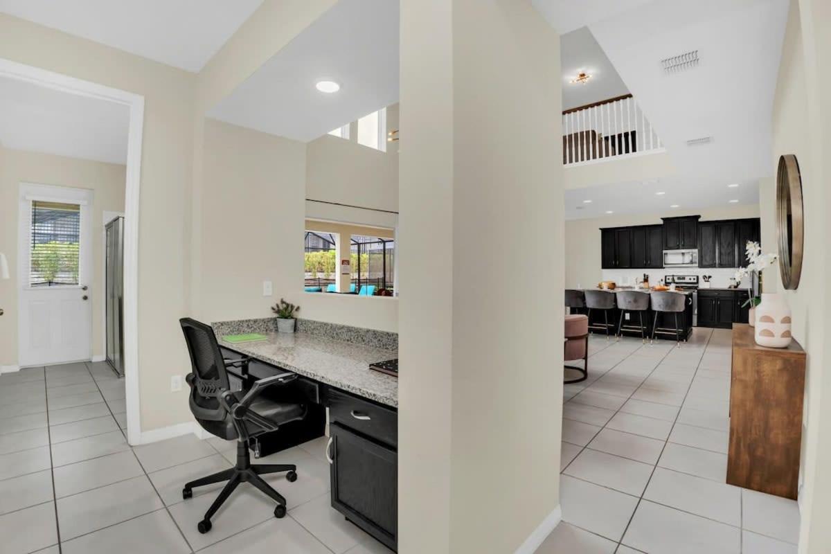 Luxurious Villa with Modern Decor and Huge Pool in Upscale Resort! #6S820 view 5