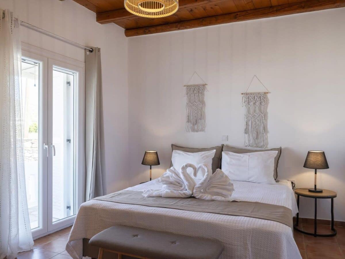Myrsini Traditional Hillside Cottage