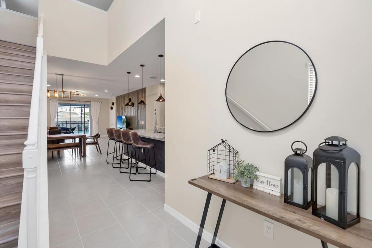 Exquisite, Spacious and Close to Disney 6 BD Home #6WS483