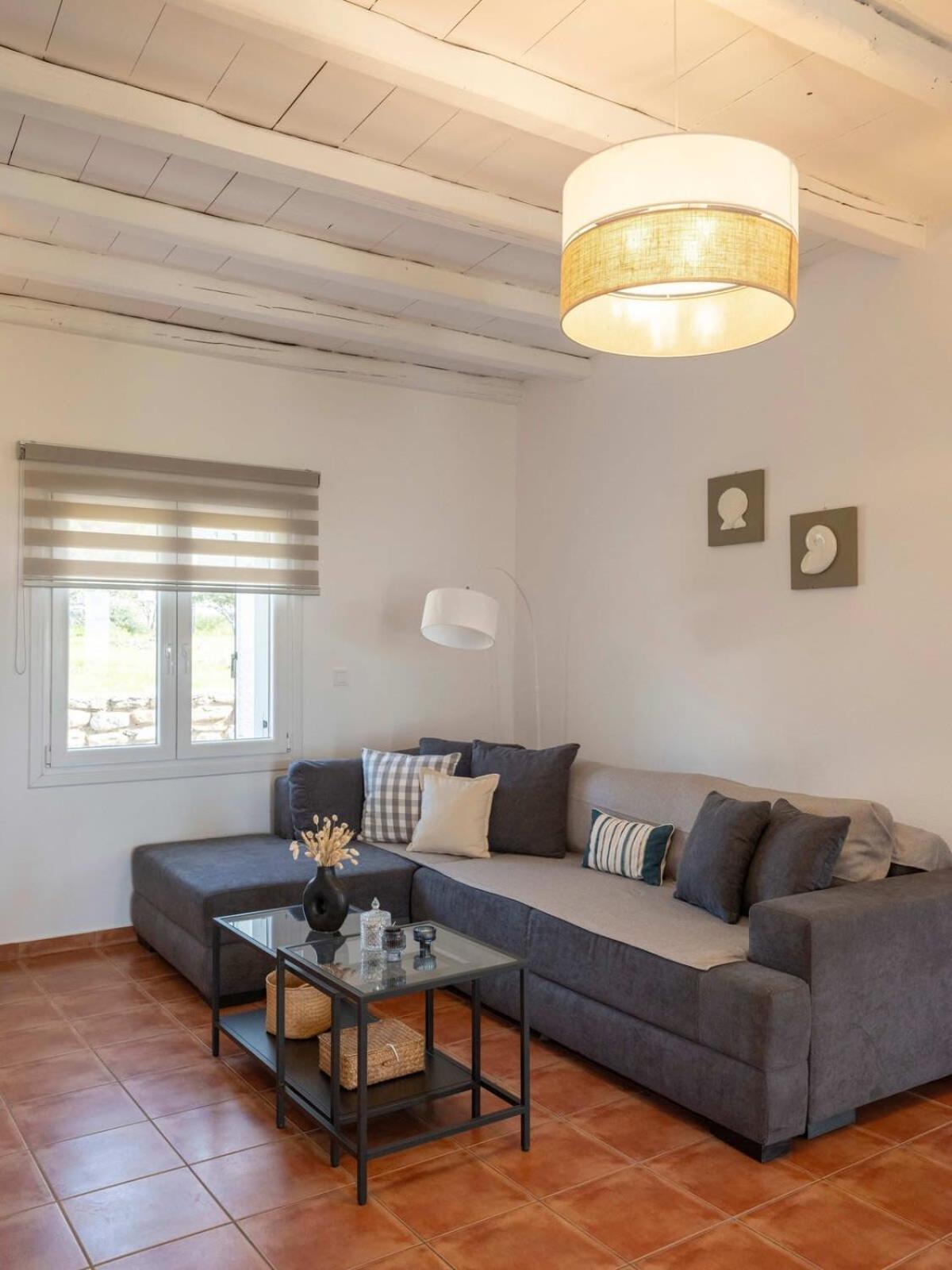 Myrsini Traditional Hillside Cottage