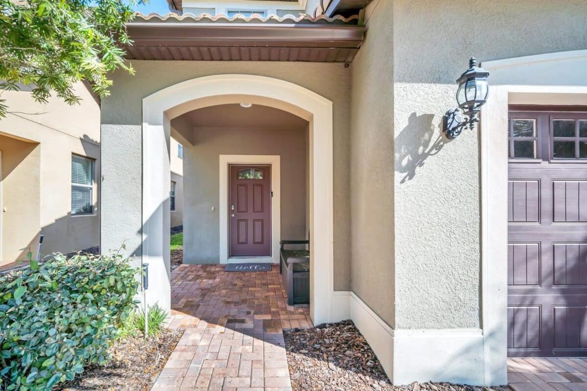 Contemporary Villa close to Clubhouse Star Wars Cars and Disney Princess Rooms Huge Pool Game Room with Theatre view 4