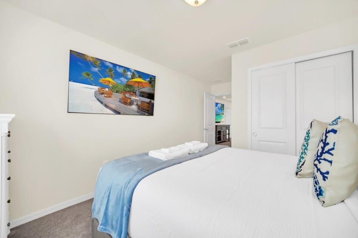 Poolside Delight with PS5 and Whimsical Themed Rooms view 5