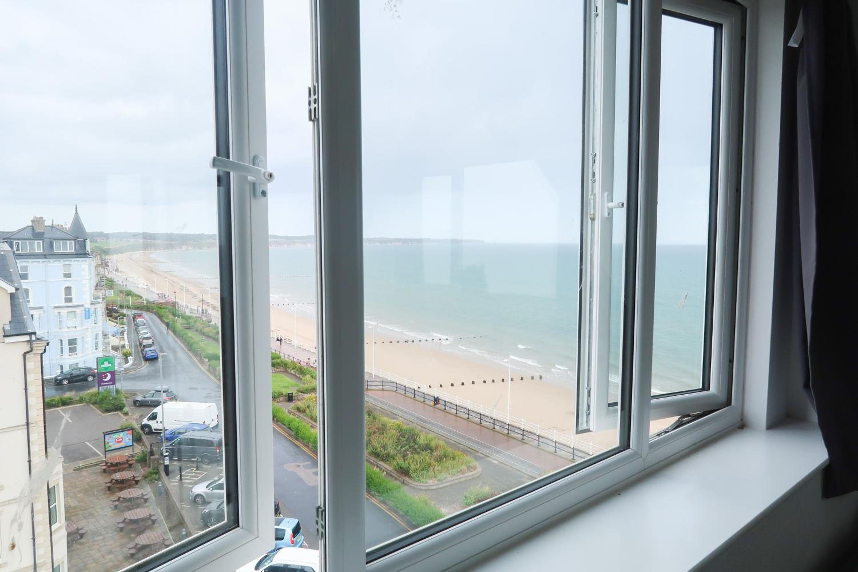Farina No8, 3 bedroom Sea view apartment sleeping 7 guests view 3