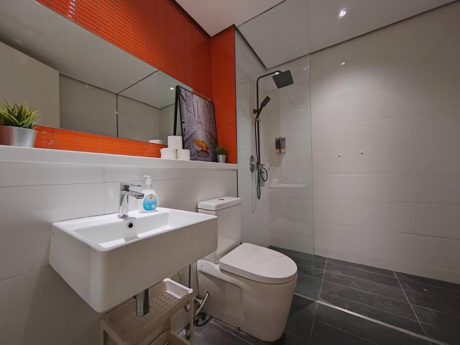 Arcoris Mont Kiara 7# Main Street #Walking 1MK# 163 Retails# 2 BR Balcony 2-4Pax