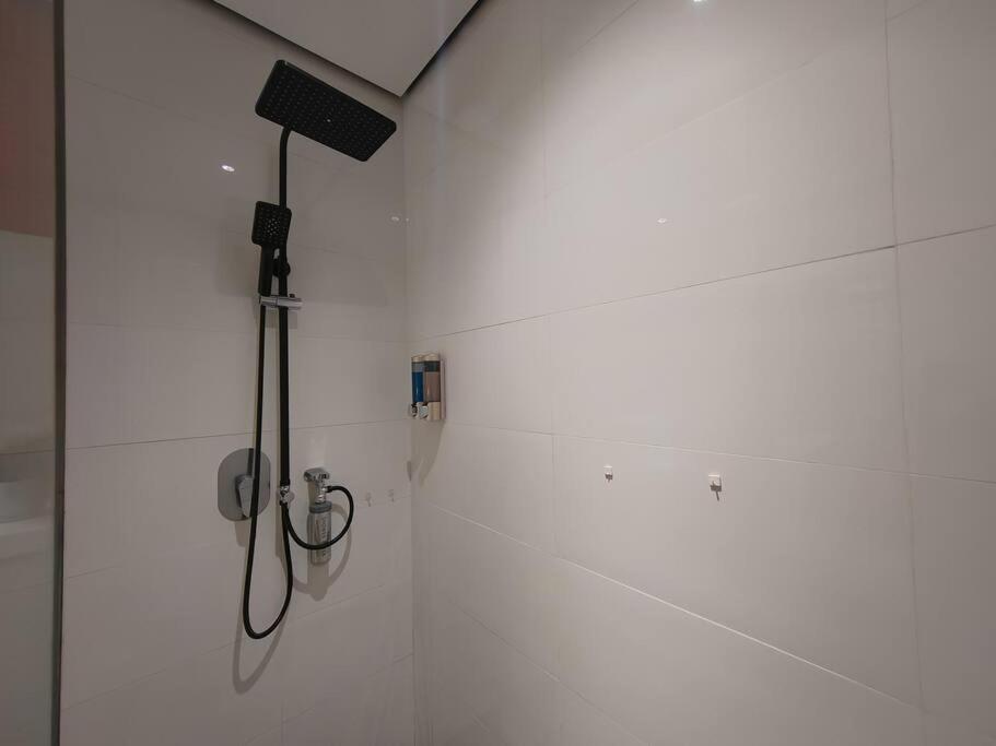 Arcoris Mont Kiara 7# Main Street #Walking 1MK# 163 Retails# 2 BR Balcony 2-4Pax