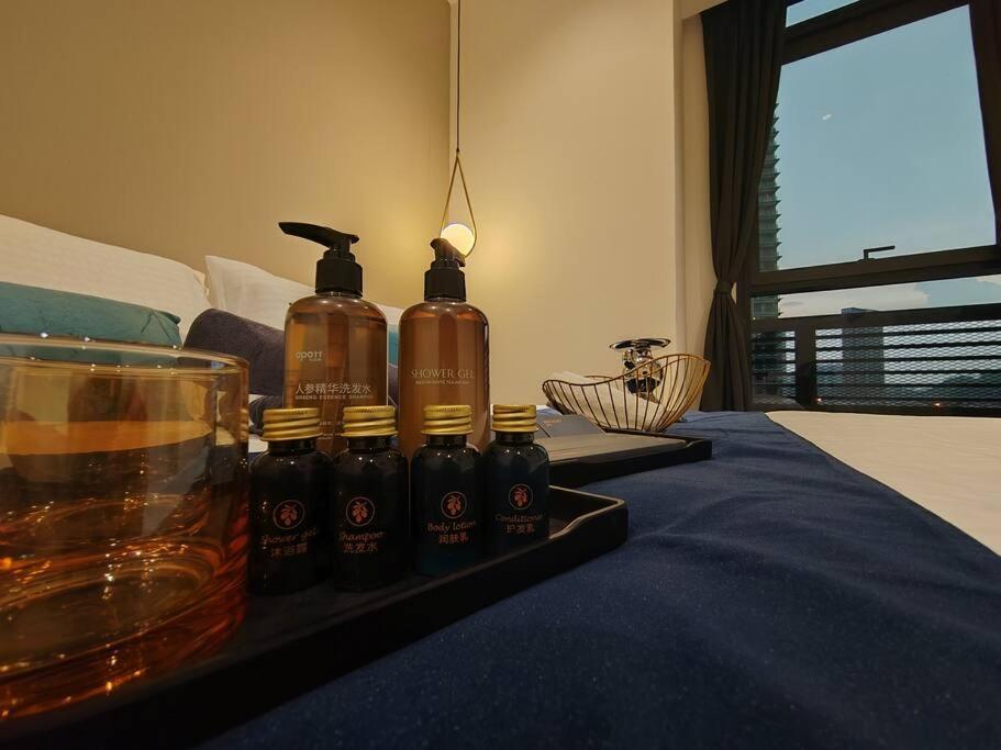 Arcoris Mont Kiara 7# Main Street #Walking 1MK# 163 Retails# 2 BR Balcony 2-4Pax