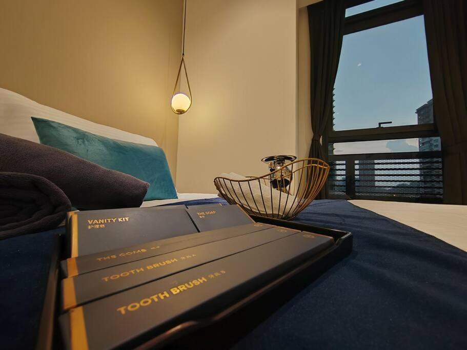 Arcoris Mont Kiara 7# Main Street #Walking 1MK# 163 Retails# 2 BR Balcony 2-4Pax