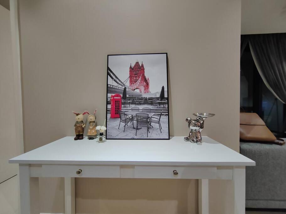 Arcoris Mont Kiara 7# Main Street #Walking 1MK# 163 Retails# 2 BR Balcony 2-4Pax