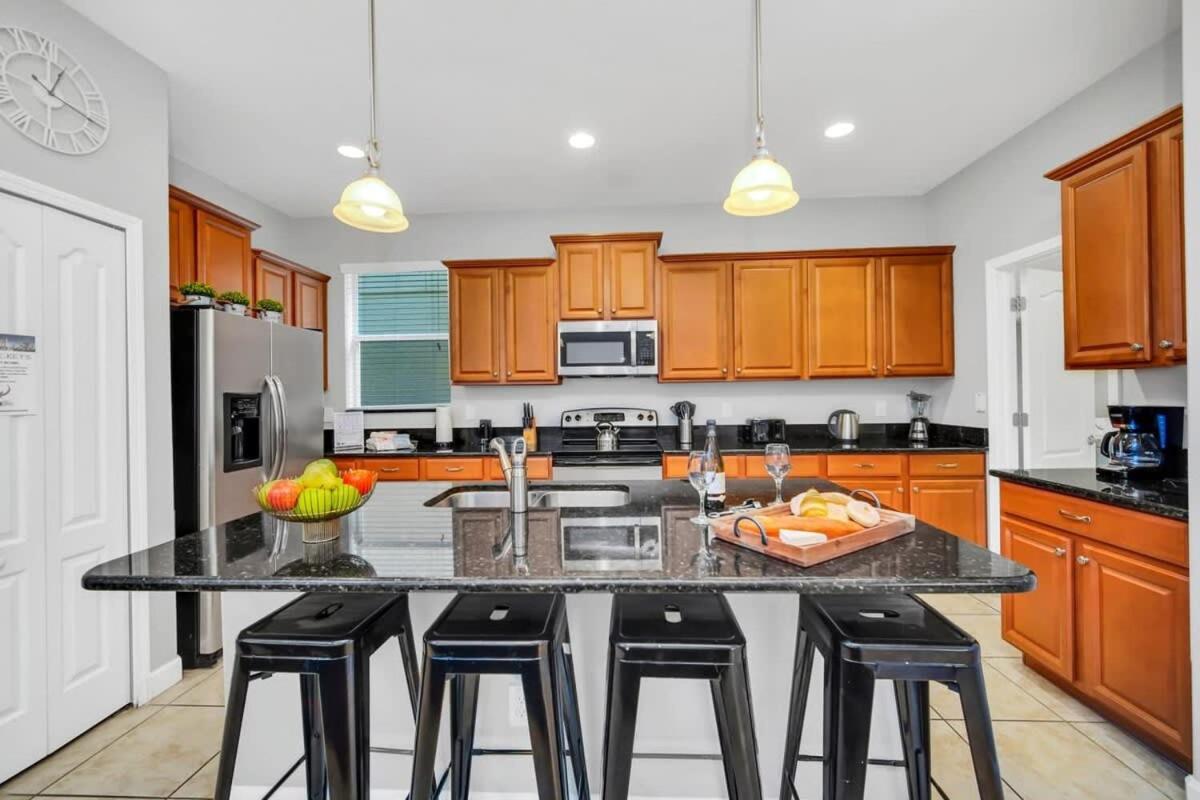 Appealing, Large 5BD Home Close to Themed-Parks #5PP961 view 2